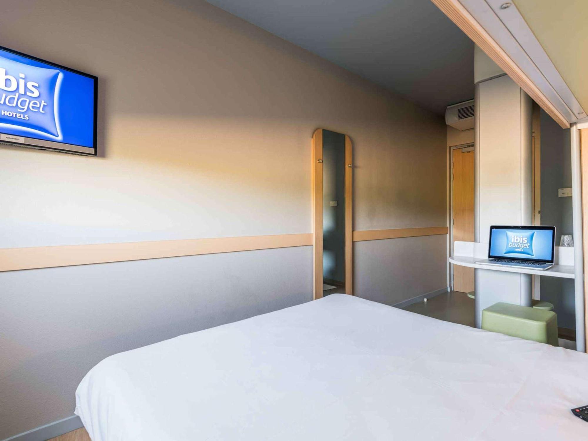 Ibis Budget Amberieu En Bugey/Chateau Gaillard A42 Exterior photo